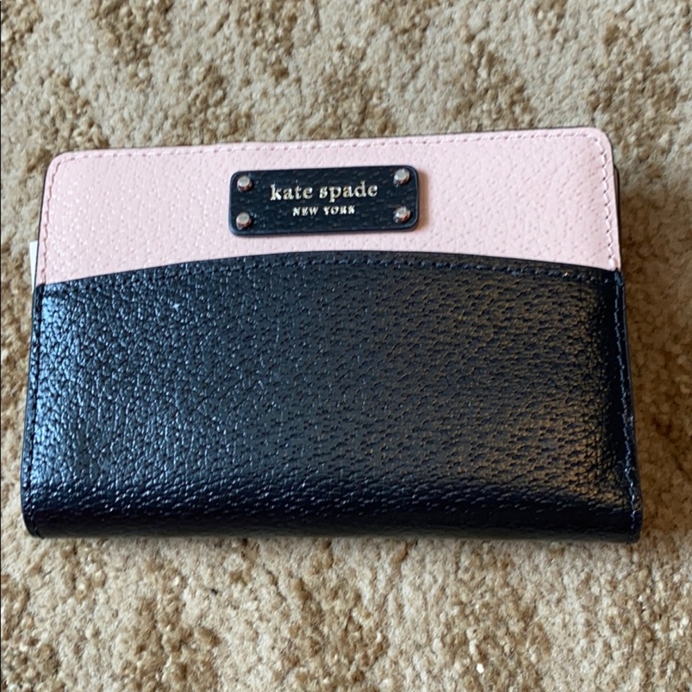 Kate Spade wallet - like new
